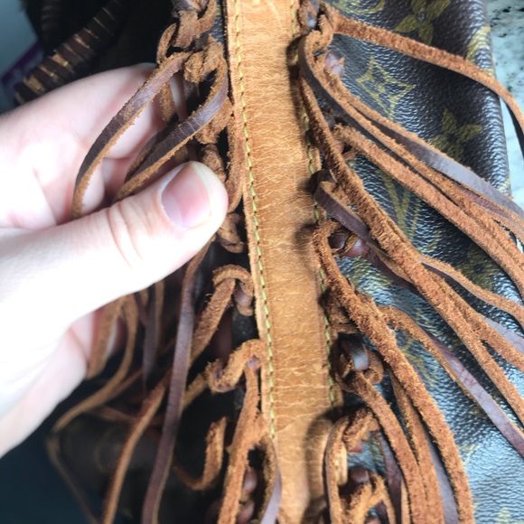 Louis Vuitton Fringe Bucket Bag - Picture 11 of 12